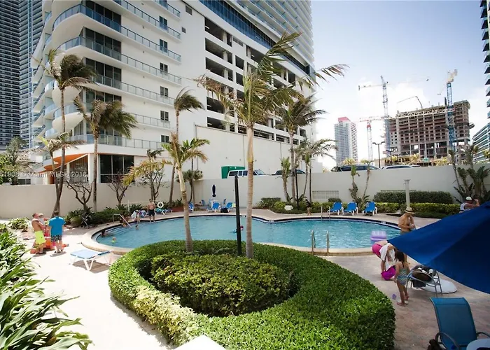 Ocean View And On Ocean 2 Bedroom Low Floor