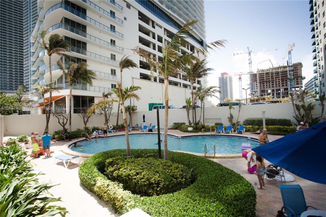 Ocean View And On Ocean 2 Bedroom Floor Apartment *